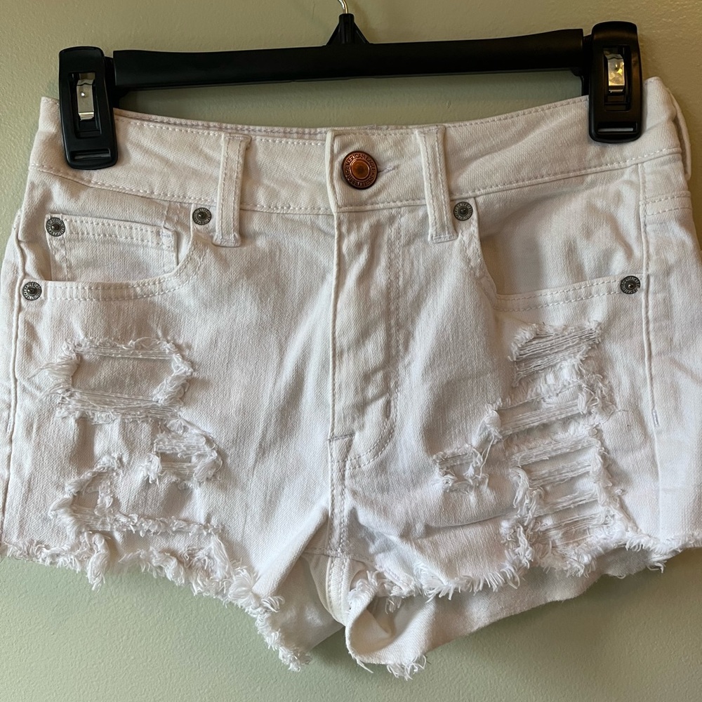 American Eagle Outfitters white jean short   Size 2